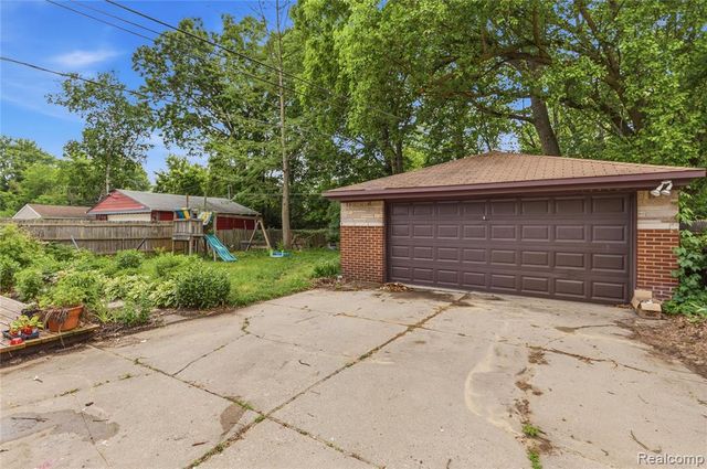 22159 W Brandon Street, Farmington, MI 48336