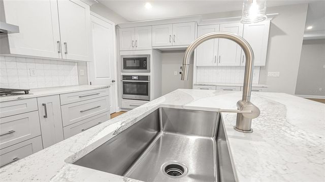 1613 BELLAGIO LOOP, Tavares, FL 32778
