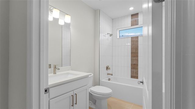 1613 BELLAGIO LOOP, Tavares, FL 32778