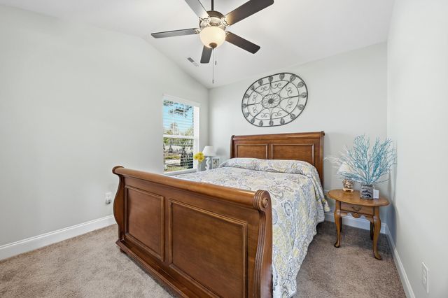 4177 Charleston Oaks Dr, Loris, SC 29569