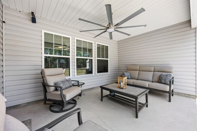 4177 Charleston Oaks Dr, Loris, SC 29569