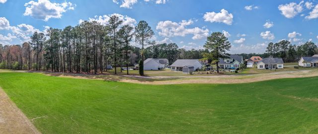 4177 Charleston Oaks Dr, Loris, SC 29569