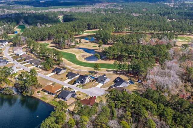 4177 Charleston Oaks Dr, Loris, SC 29569