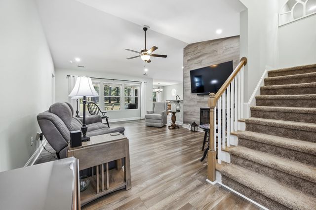 4177 Charleston Oaks Dr, Loris, SC 29569