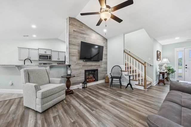 4177 Charleston Oaks Dr, Loris, SC 29569