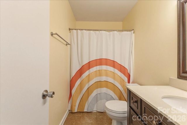 2516 Turnberry Lane, Charlotte, NC 28210