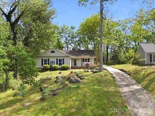 2516 Turnberry Lane, Charlotte, NC 28210