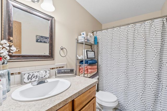 10906 W Ryan St, Wichita, KS 67205