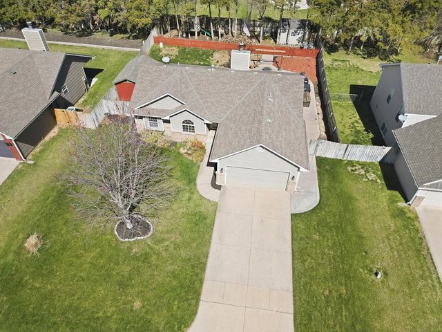 10906 W Ryan St, Wichita, KS 67205