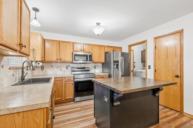 10906 W Ryan St, Wichita, KS 67205