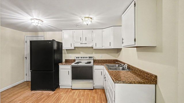 1001 Crimson Creek Drive, Lexington, KY 40509