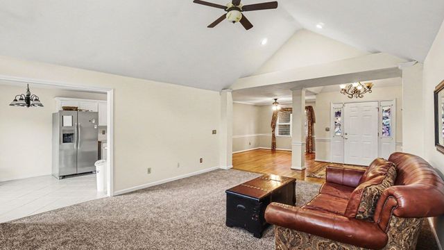 1001 Crimson Creek Drive, Lexington, KY 40509