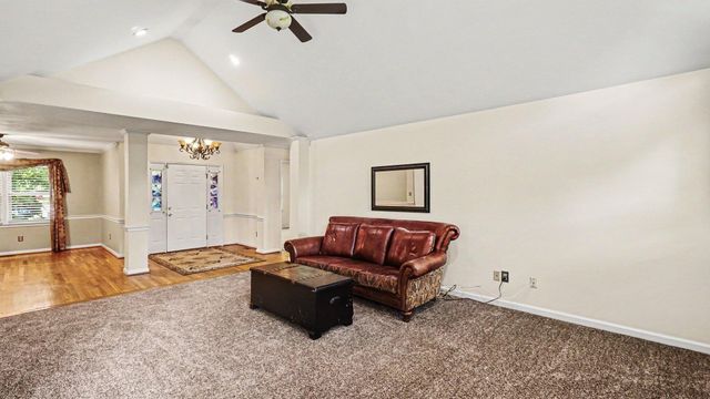 1001 Crimson Creek Drive, Lexington, KY 40509