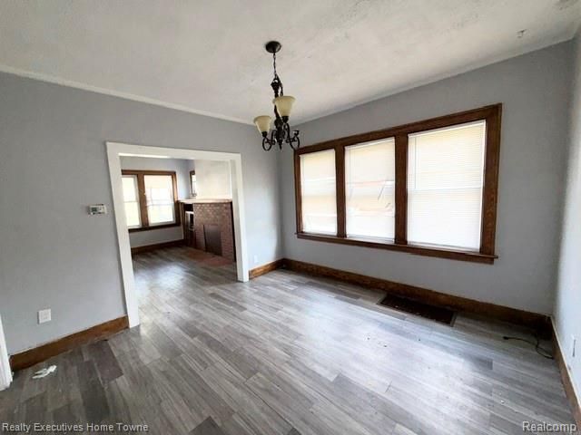 2569 Alter Road, Detroit, MI 48215