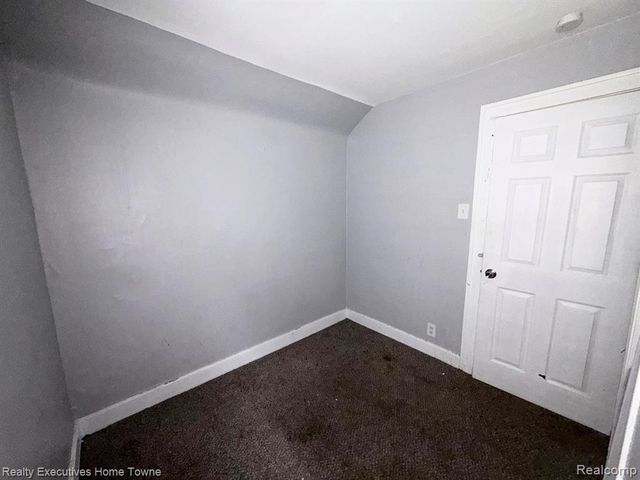 2569 Alter Road, Detroit, MI 48215