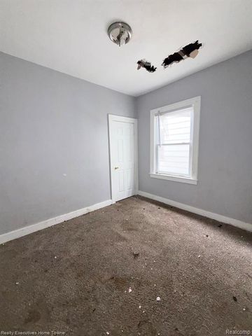 2569 Alter Road, Detroit, MI 48215