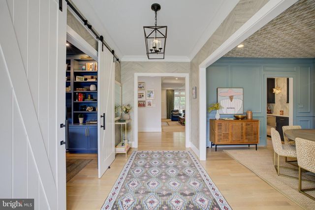 5627 KNOLLWOOD RD, Bethesda, MD 20816