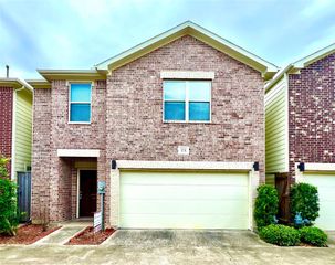 3731 Main Poplar Drive, Houston, TX 77025