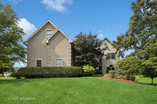 1601 Bobolink Circle, Woodstock, IL 60098