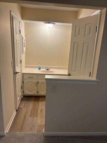 818 Autumn Drive, Belton, MO 64012