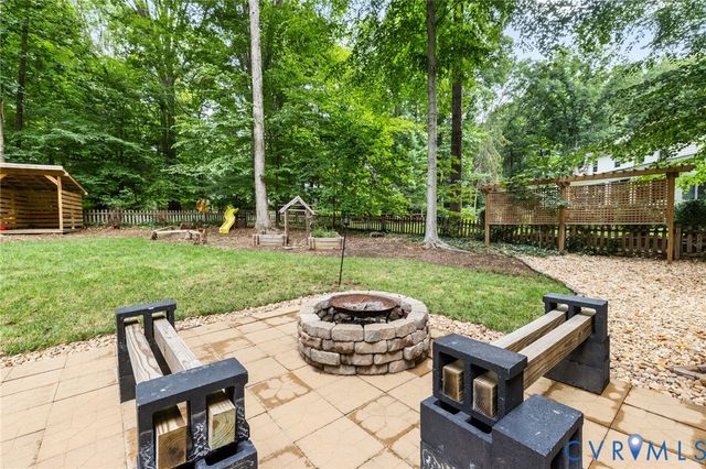 11820 Wexwood Dr, North Chesterfield, VA 23236