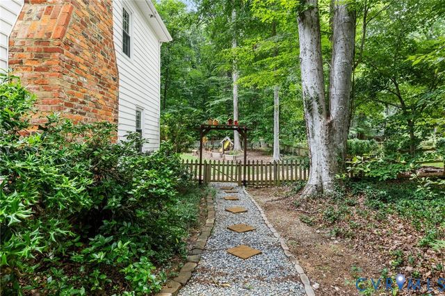 11820 Wexwood Dr, North Chesterfield, VA 23236