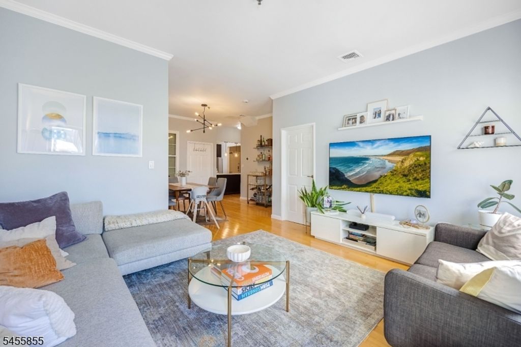 1110 Clinton St 25, Hoboken City, NJ 07030 — photo 3