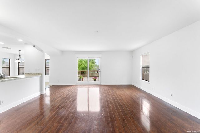 8118 Brisbane, Converse, TX 78109