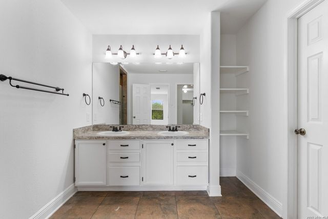 8118 Brisbane, Converse, TX 78109