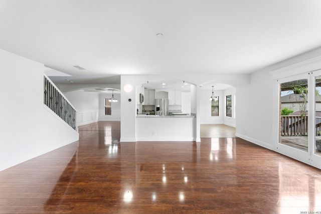 8118 Brisbane, Converse, TX 78109