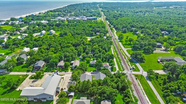 260 Clark Avenue, Pass Christian, MS 39571