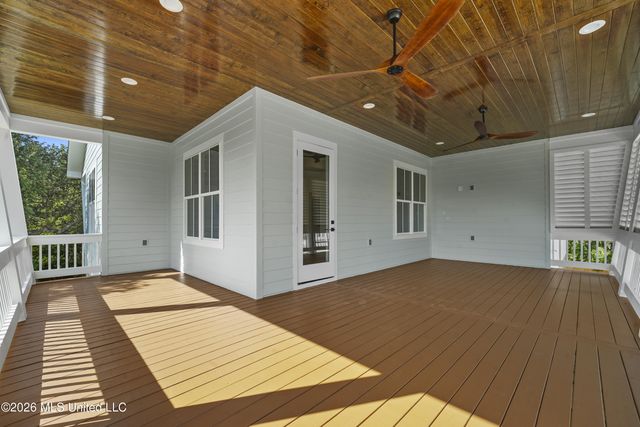 260 Clark Avenue, Pass Christian, MS 39571