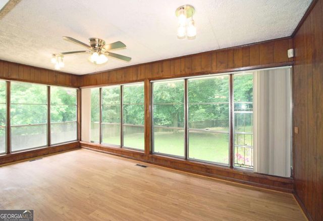 257 Chalmers Drive NW, Atlanta, GA 30318