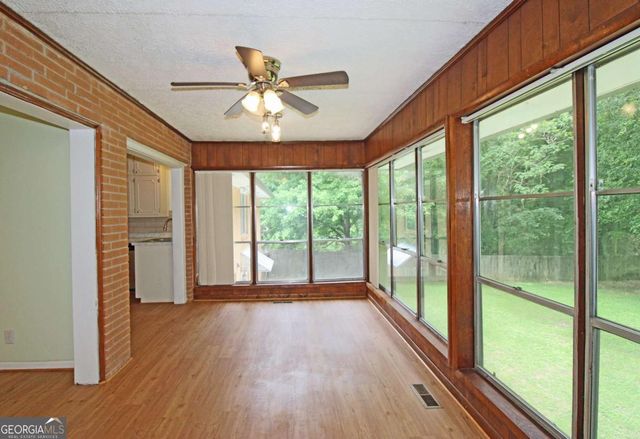 257 Chalmers Drive NW, Atlanta, GA 30318