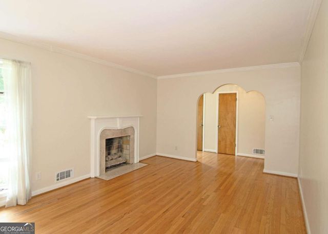 257 Chalmers Drive NW, Atlanta, GA 30318