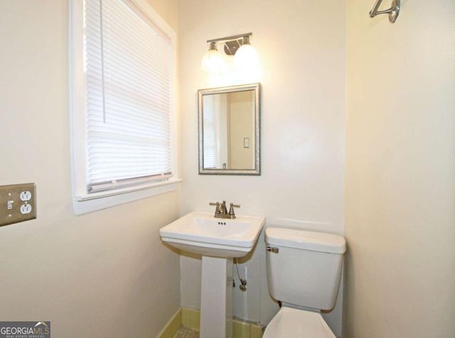 257 Chalmers Drive NW, Atlanta, GA 30318