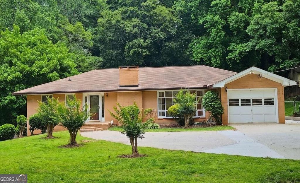 257 Chalmers Drive NW, Atlanta, GA 30318