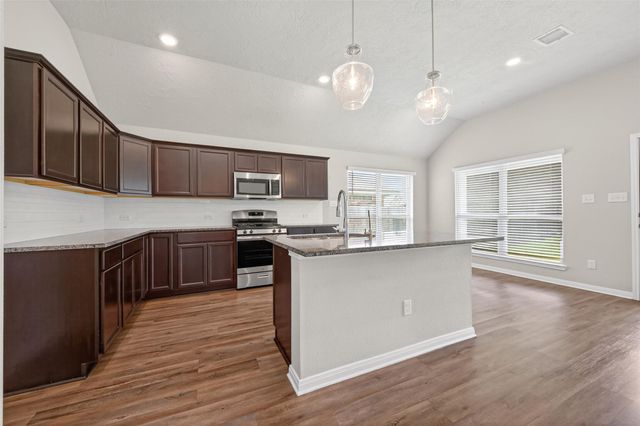 14370 S Summerchase Circle, Willis, TX 77318