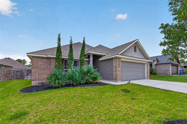 14370 S Summerchase Circle, Willis, TX 77318