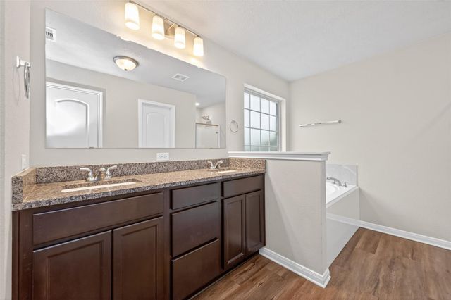 14370 S Summerchase Circle, Willis, TX 77318