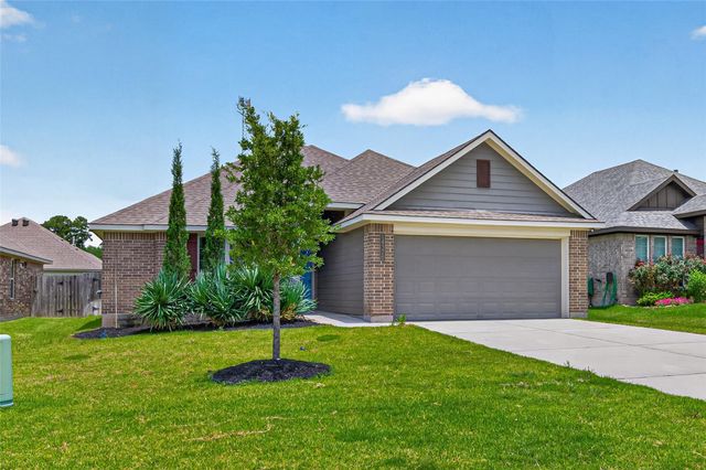 14370 S Summerchase Circle, Willis, TX 77318