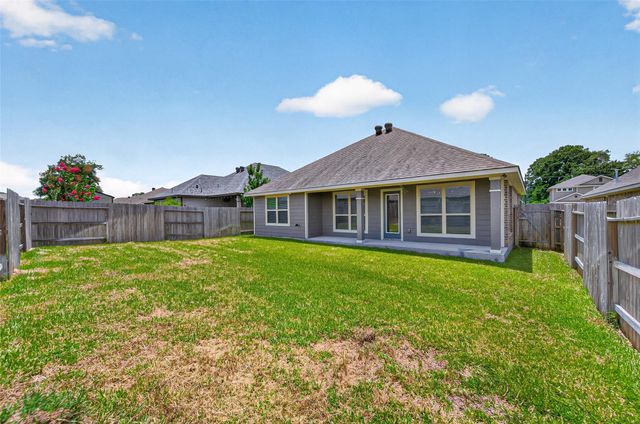 14370 S Summerchase Circle, Willis, TX 77318