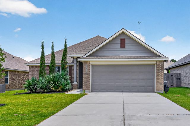 14370 S Summerchase Circle, Willis, TX 77318