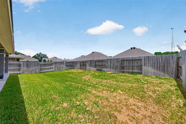 14370 S Summerchase Circle, Willis, TX 77318
