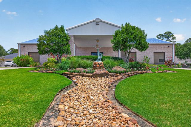 14370 S Summerchase Circle, Willis, TX 77318