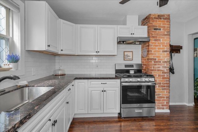 2141 W Cleveland Ave, Spokane, WA 99205
