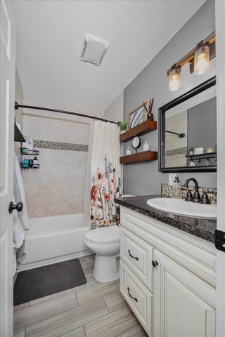 2141 W Cleveland Ave, Spokane, WA 99205