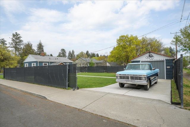 2141 W Cleveland Ave, Spokane, WA 99205