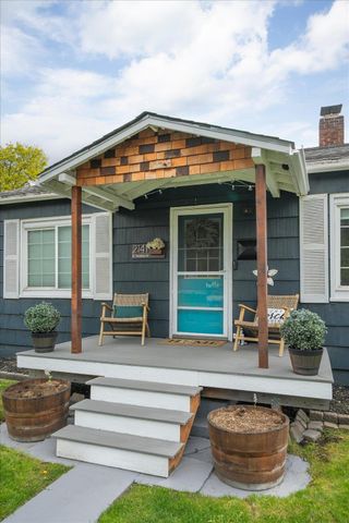 2141 W Cleveland Ave, Spokane, WA 99205