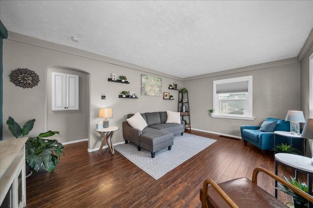 2141 W Cleveland Ave, Spokane, WA 99205